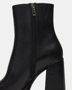 Tyra Black Leather
